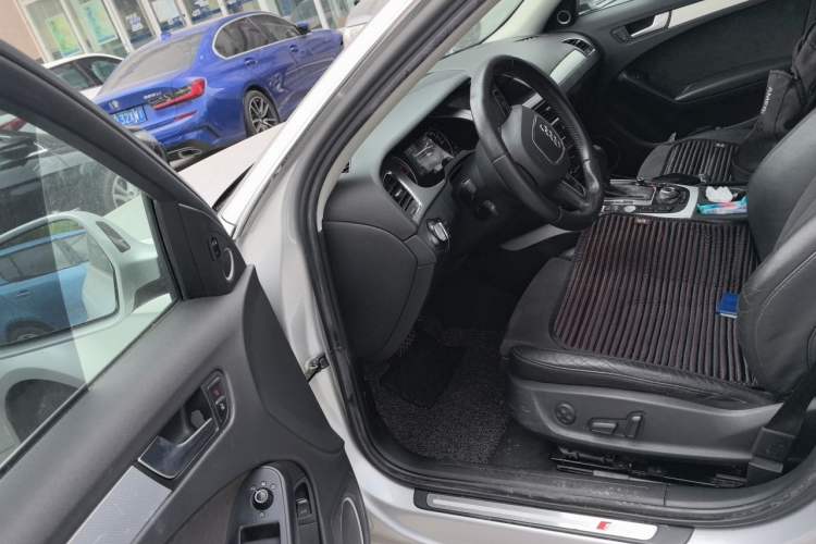 Used Audi A4L 2010 2.0 TFSI Sport Edition Left Front Seat