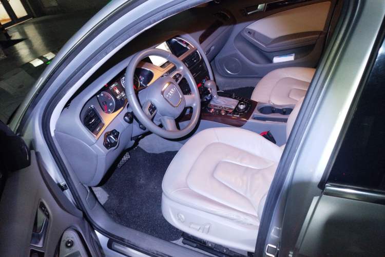 Used Audi A4L 2010 2.0 TFSI Luxury Model Left Front Seat