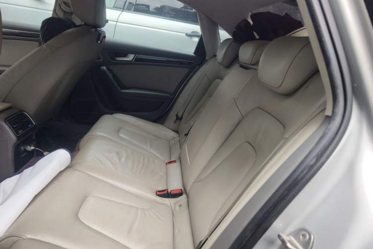 Used Audi A4L 2010 2.0 TFSI Technology Edition Left Rear Seat
