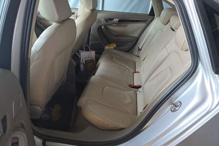 Used Audi A4L 2010 2.0 TFSI Comfort Edition Left Rear Seat
