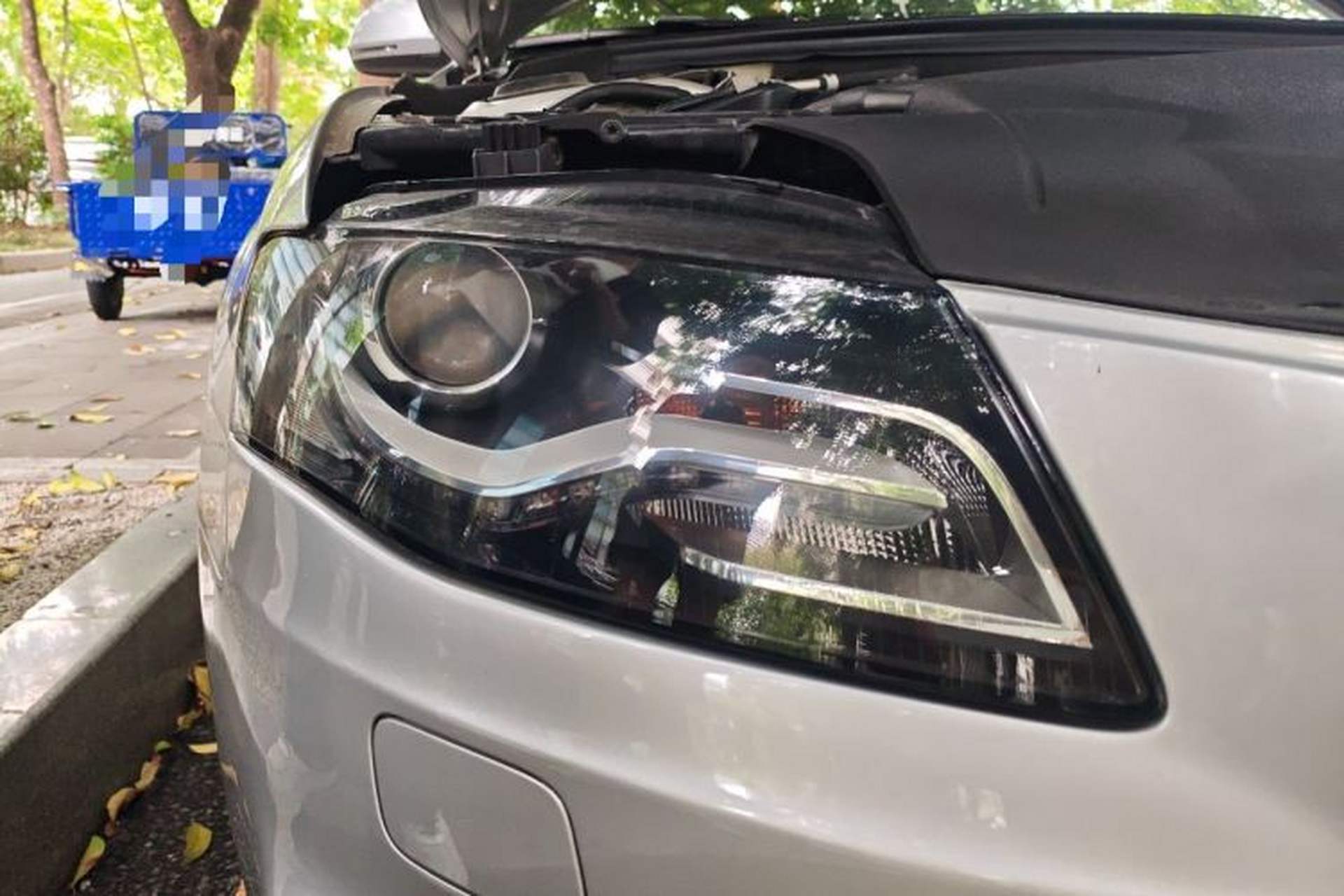 Used Audi A4L 2010 2.0 TFSI Comfort Edition Right Front Headlight