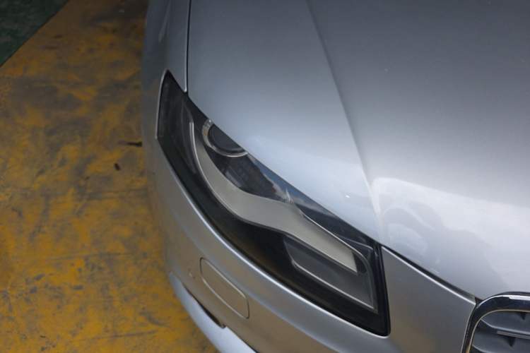 Used Audi A4L 2010 2.0 TFSI Comfort Edition Right Front Headlight