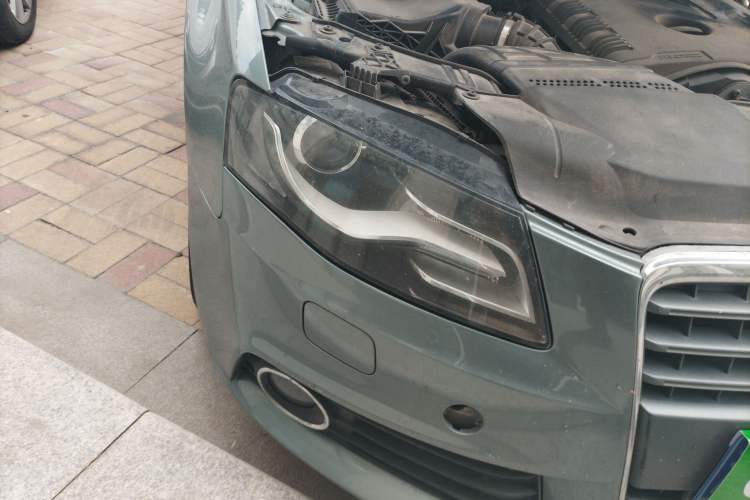 Used Audi A4L 2010 2.0 TFSI Comfort Edition Right Front Headlight