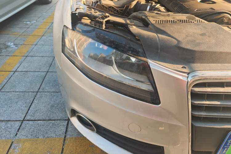 Used Audi A4L 2010 1.8 TFSI Comfort Model Right Front Headlight