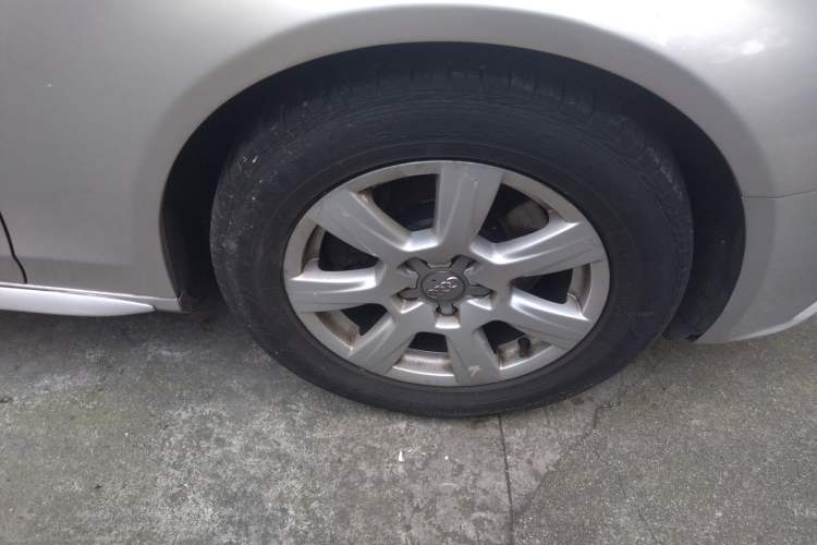 Used Audi A4L 2010 2.0 TFSI Standard Edition Right Front Wheel Hub