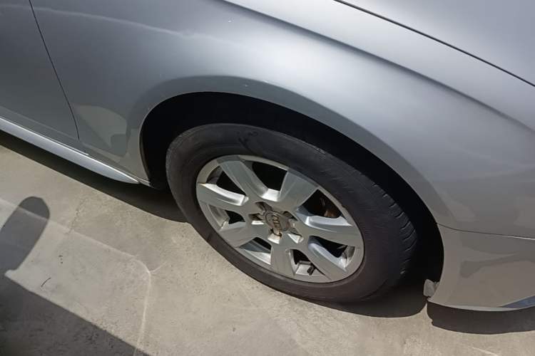 Used Audi A4L 2010 2.0 TFSI Standard Edition Right Front Wheel Hub