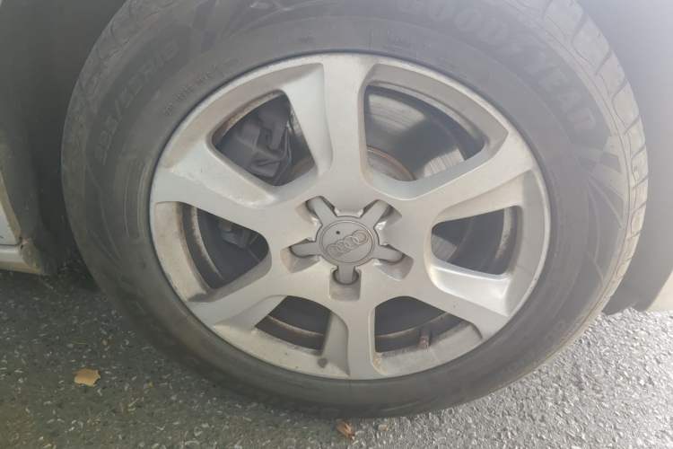 Used Audi A4L 2010 2.0 TFSI Technology Edition Right Front Wheel Hub