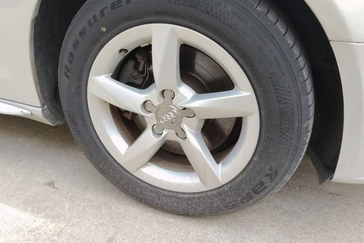 Used Audi A4L 2010 2.0 TFSI Technology Edition Right Front Wheel Hub