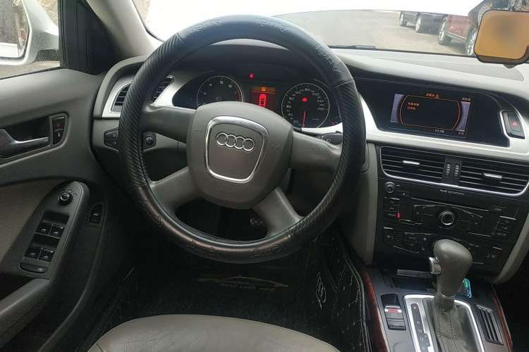 Used Audi A4L 2010 2.0 TFSI Standard Edition Steering Wheel