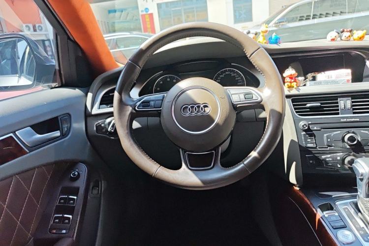 Used Audi A4L 2010 2.0 TFSI Comfort Edition Steering Wheel