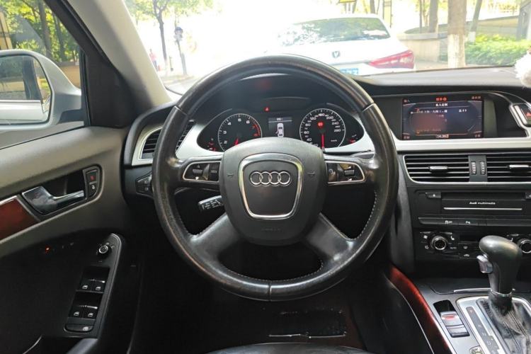 Used Audi A4L 2010 2.0 TFSI Technology Edition Steering Wheel