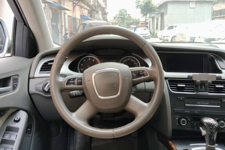 Used Audi A4L 2010 2.0 TFSI Technology Edition Steering Wheel