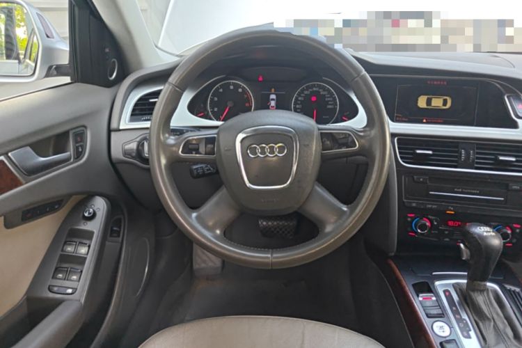 Used Audi A4L 2010 2.0 TFSI Luxury Model Steering Wheel