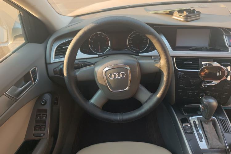 Used Audi A4L 2010 1.8 TFSI Comfort Model Steering Wheel