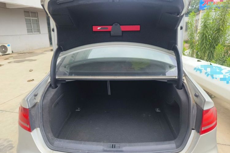 Used Audi A4L 2010 2.0 TFSI Standard Edition Trunk