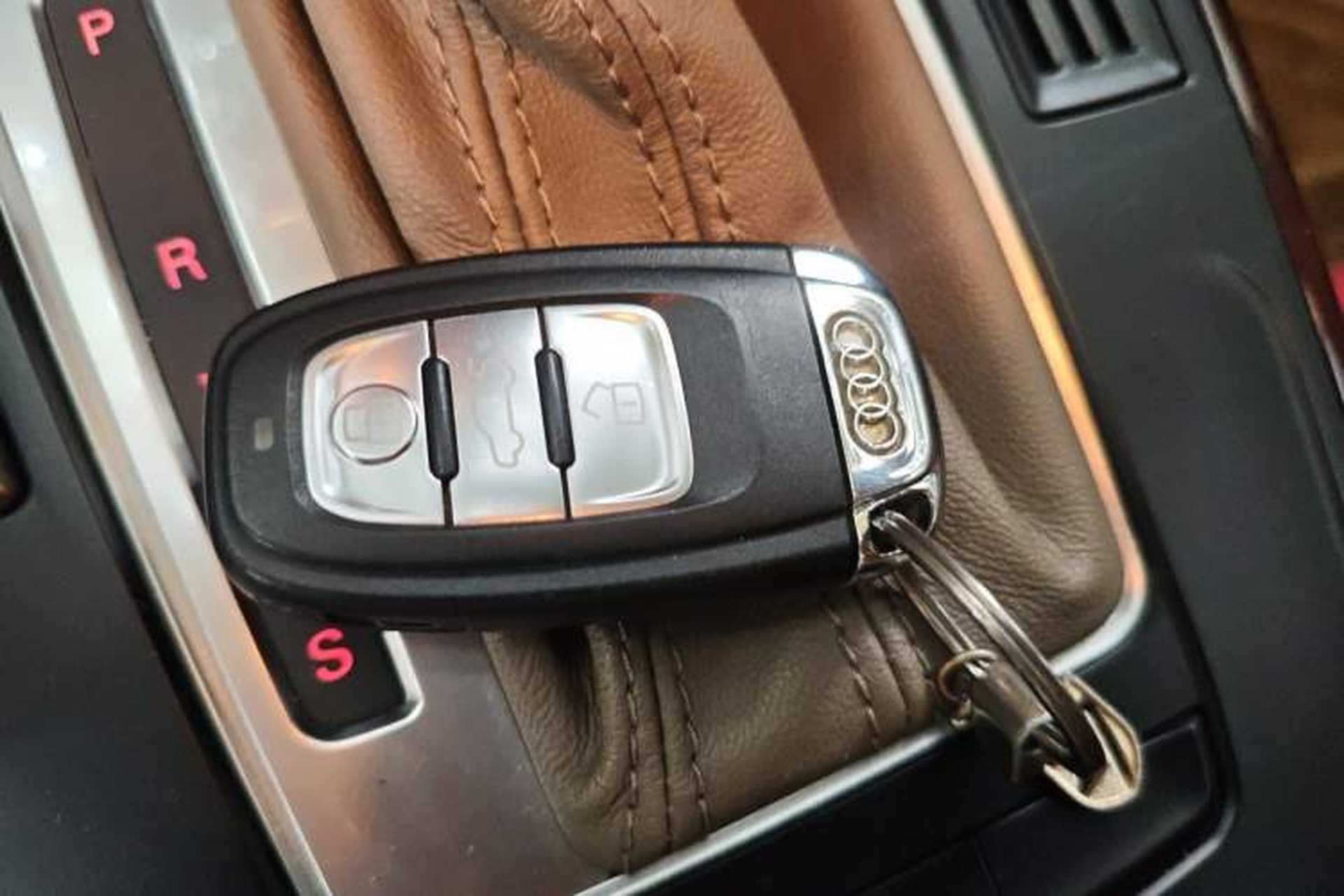 Used Audi A4L 2010 2.0 TFSI Comfort Edition Vehicle Key