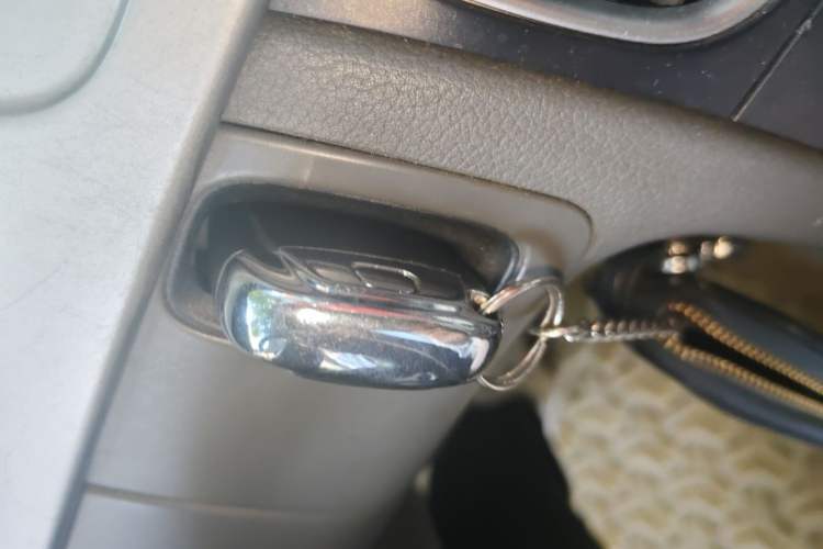 Used Audi A4L 2010 2.0 TFSI Technology Edition Vehicle Key