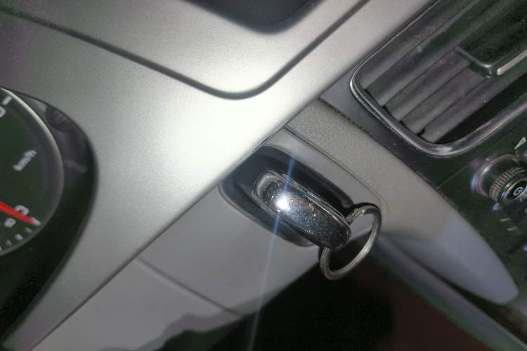 Used Audi A4L 2010 2.0 TFSI Comfort Edition Vehicle Key