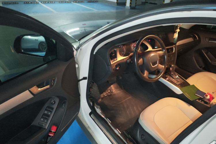 Used Audi A4L 2010 2.0 TFSI Standard Edition Driver Seat