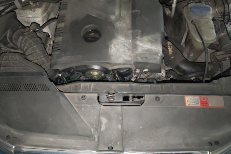 Used Audi A4L 2010 2.0 TFSI Standard Edition Engine Bay