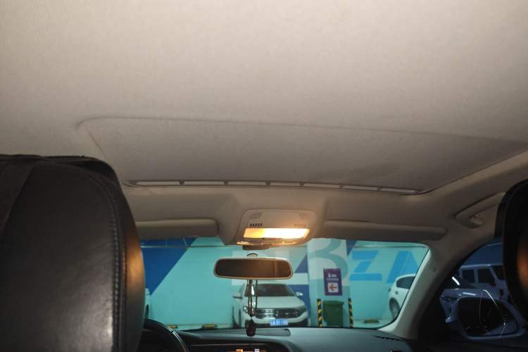 Used Audi A4L 2010 2.0 TFSI Technology Edition Headliner