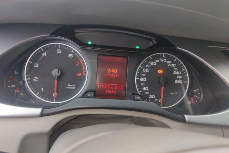 Used Audi A4L 2010 2.0 TFSI Comfort Edition Instrument Cluster