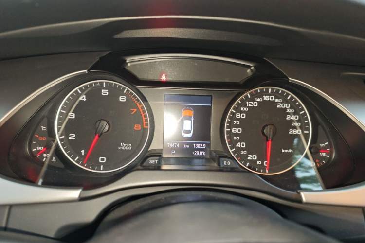 Used Audi A4L 2010 2.0 TFSI Technology Edition Instrument Cluster