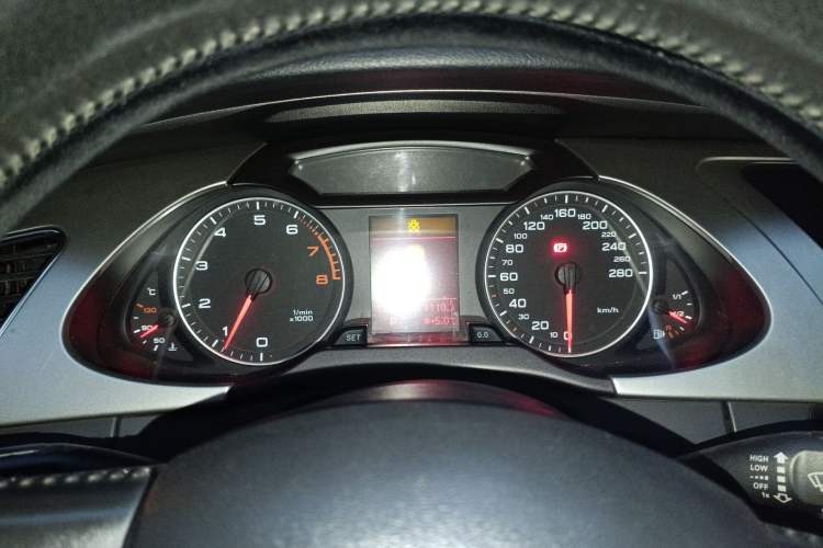 Used Audi A4L 2010 1.8 TFSI Comfort Model Instrument Cluster