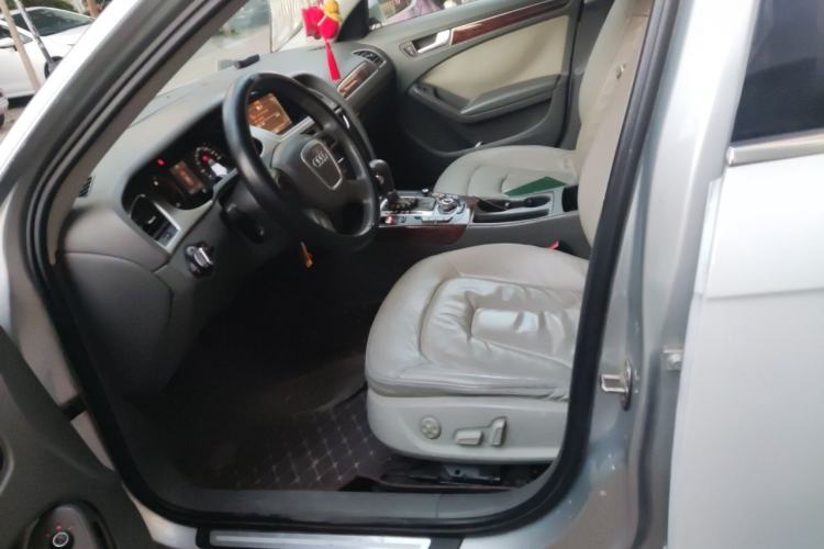 Used Audi A4L 2010 2.0 TFSI Technology Edition Left Front Seat