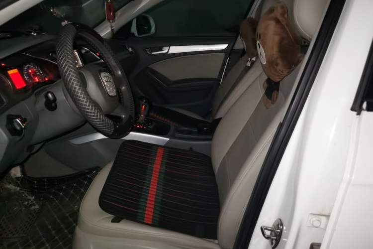 Used Audi A4L 2010 2.0 TFSI Standard Edition Left Front Seat