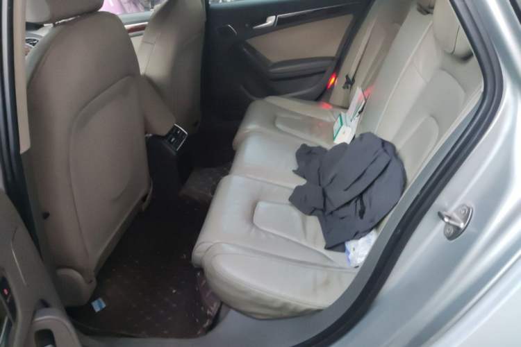 Used Audi A4L 2010 2.0 TFSI Technology Edition Left Rear Seat