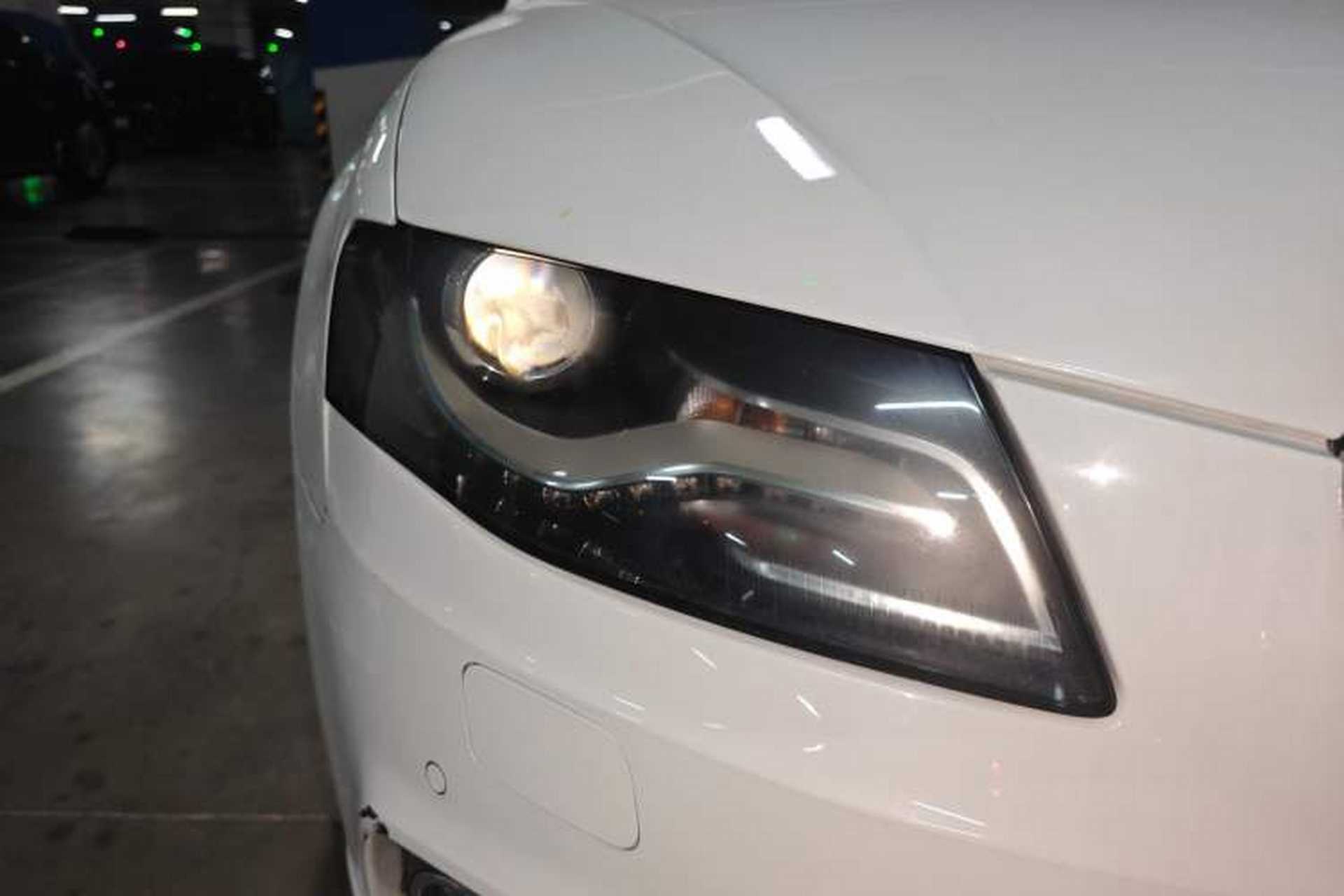 Used Audi A4L 2010 2.0 TFSI Technology Edition Right Front Headlight