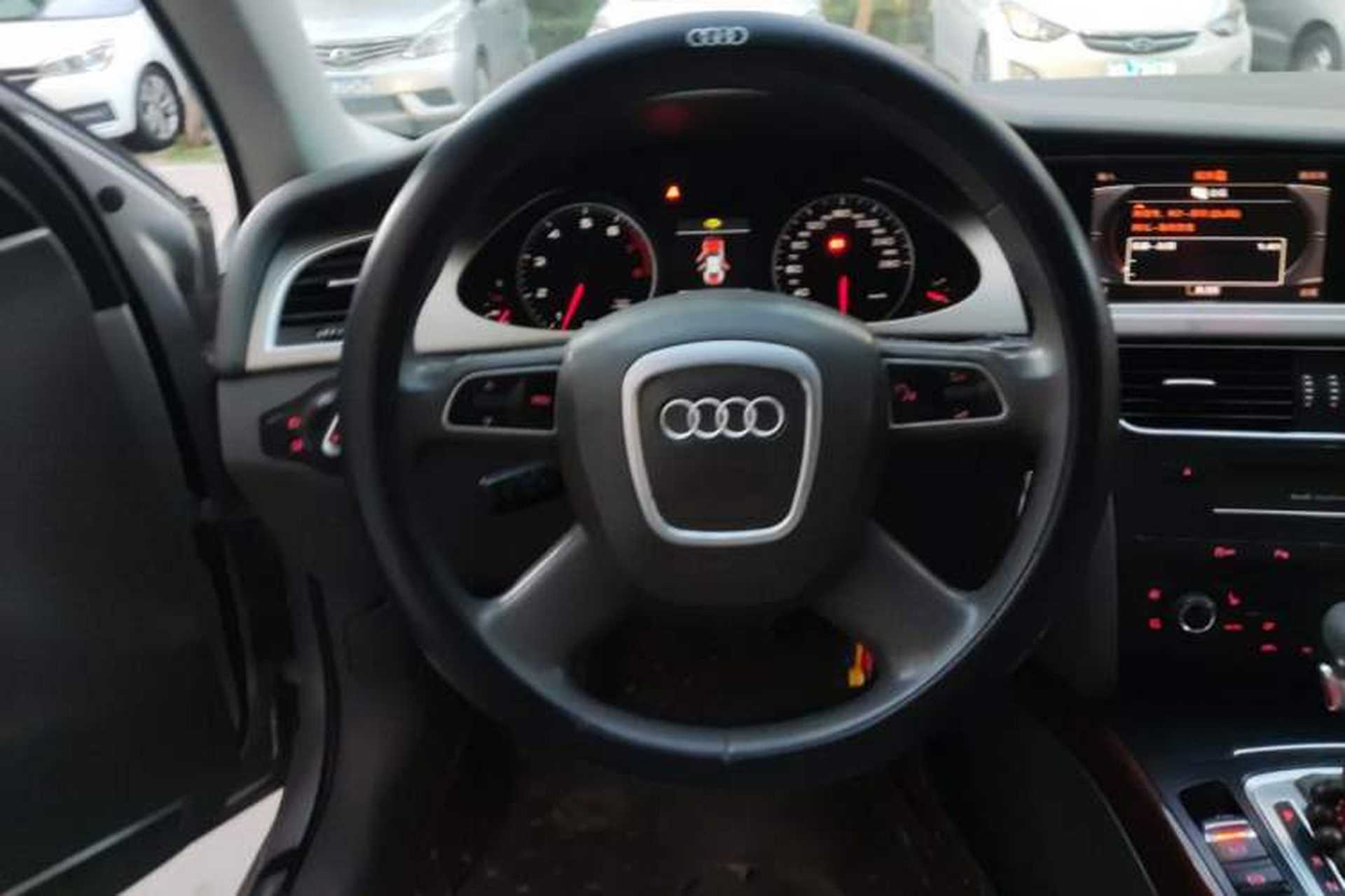 Used Audi A4L 2010 2.0 TFSI Technology Edition Steering Wheel