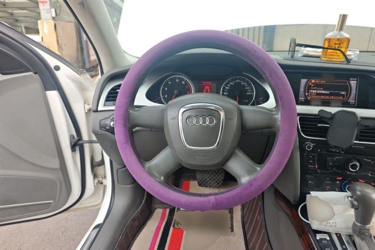 Used Audi A4L 2010 2.0 TFSI Comfort Edition Steering Wheel