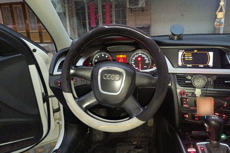 Used Audi A4L 2010 1.8 TFSI Comfort Model Steering Wheel