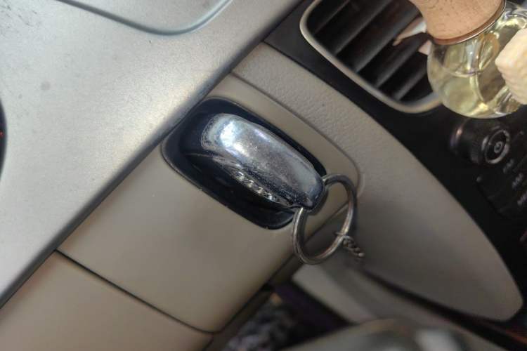 Used Audi A4L 2010 2.0 TFSI Comfort Edition Vehicle Key