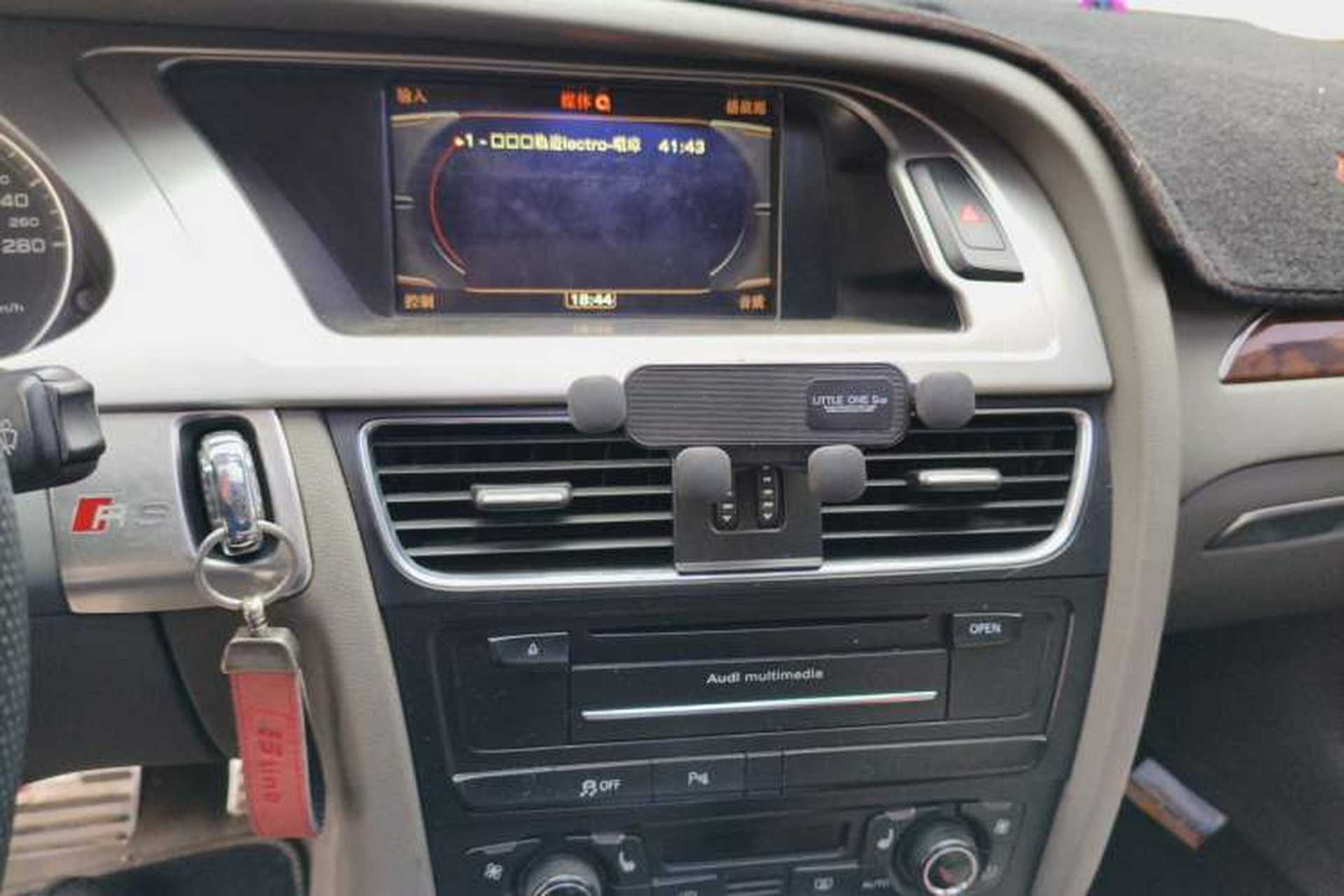 Used Audi A4L 2011 2.0 TFSI Technology Edition Audio And AC Panel