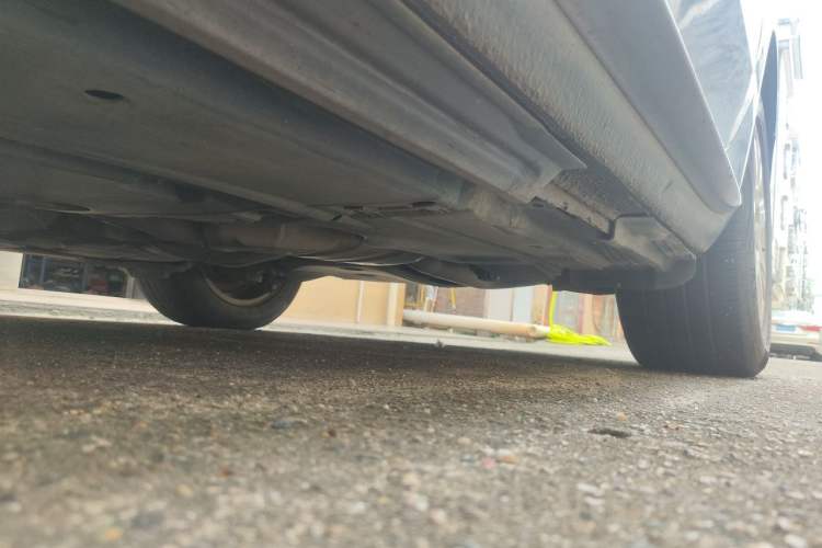 Used Audi A4L 2011 2.0 TFSI Standard Model Chassis Front Left