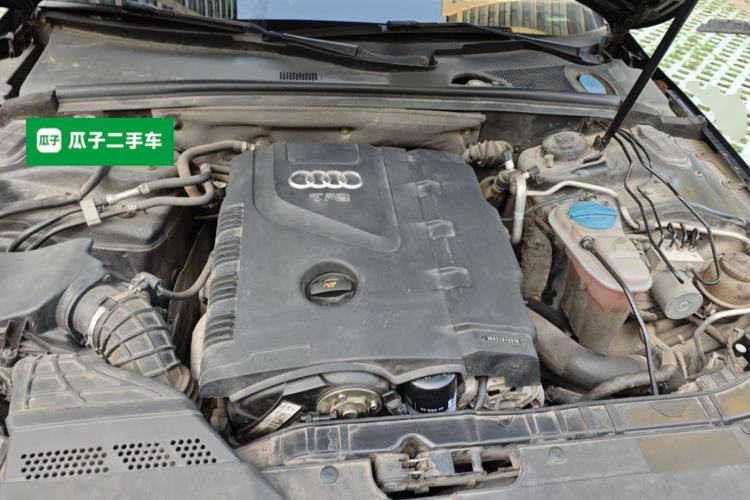 Used Audi A4L 2011 2.0 TFSI Comfort Model Engine Bay