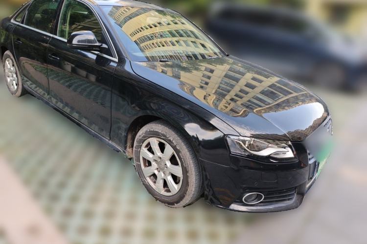 Used Audi A4L 2011 2.0 TFSI Comfort Model Front Right 45 Deg