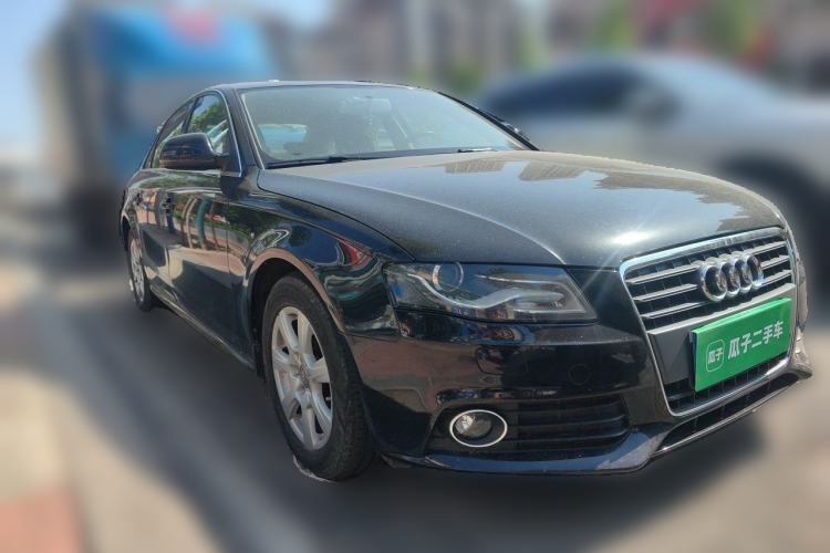 Used Audi A4L 2011 2.0 TFSI Standard Model Front Right 45 Deg