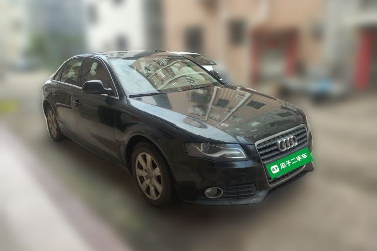 Used Audi A4L 2011 2.0 TFSI Standard Model Front Right 45 Deg