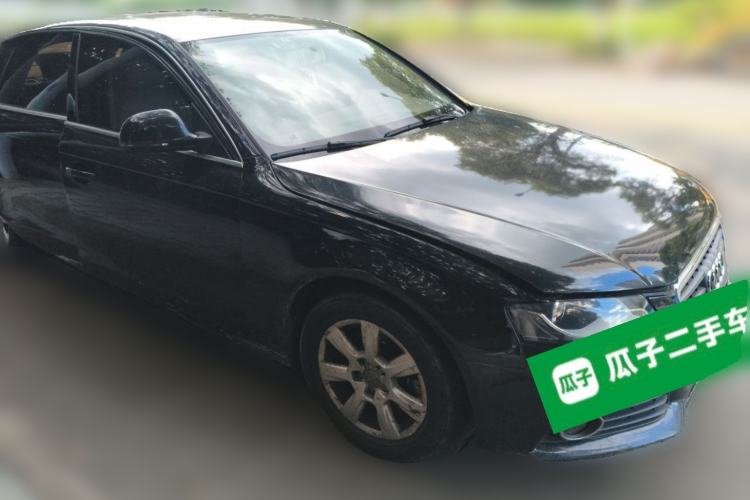 Used Audi A4L 2011 2.0 TFSI Standard Model Front Right 45 Deg