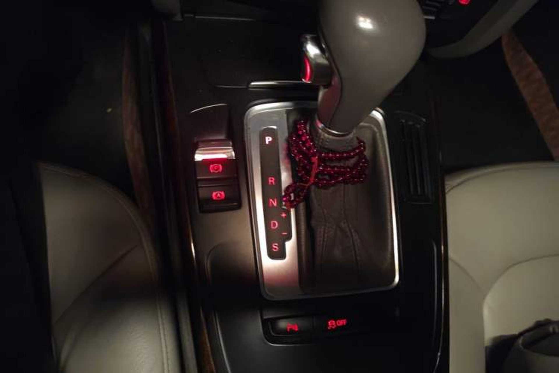 Used Audi A4L 2011 2.0 TFSI Sport Edition Gear Lever