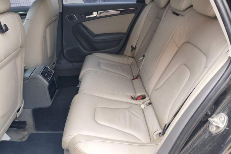 Used Audi A4L 2011 2.0 TFSI Technology Edition Left Rear Seat
