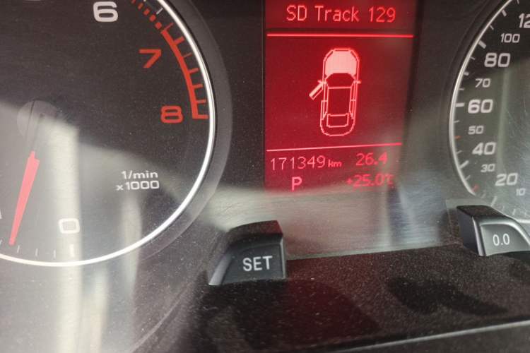 Used Audi A4L 2011 2.0 TFSI Comfort Model Odometer Close Up