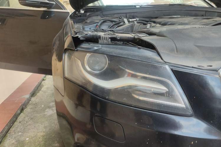 Used Audi A4L 2011 2.0 TFSI Standard Model Right Front Headlight