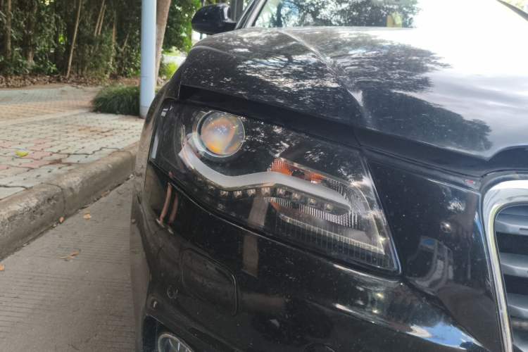 Used Audi A4L 2011 2.0 TFSI Standard Model Right Front Headlight