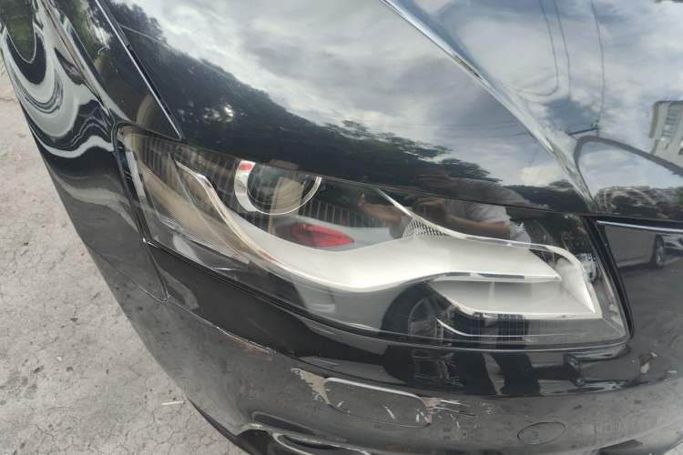 Used Audi A4L 2011 2.0 TFSI Standard Model Right Front Headlight