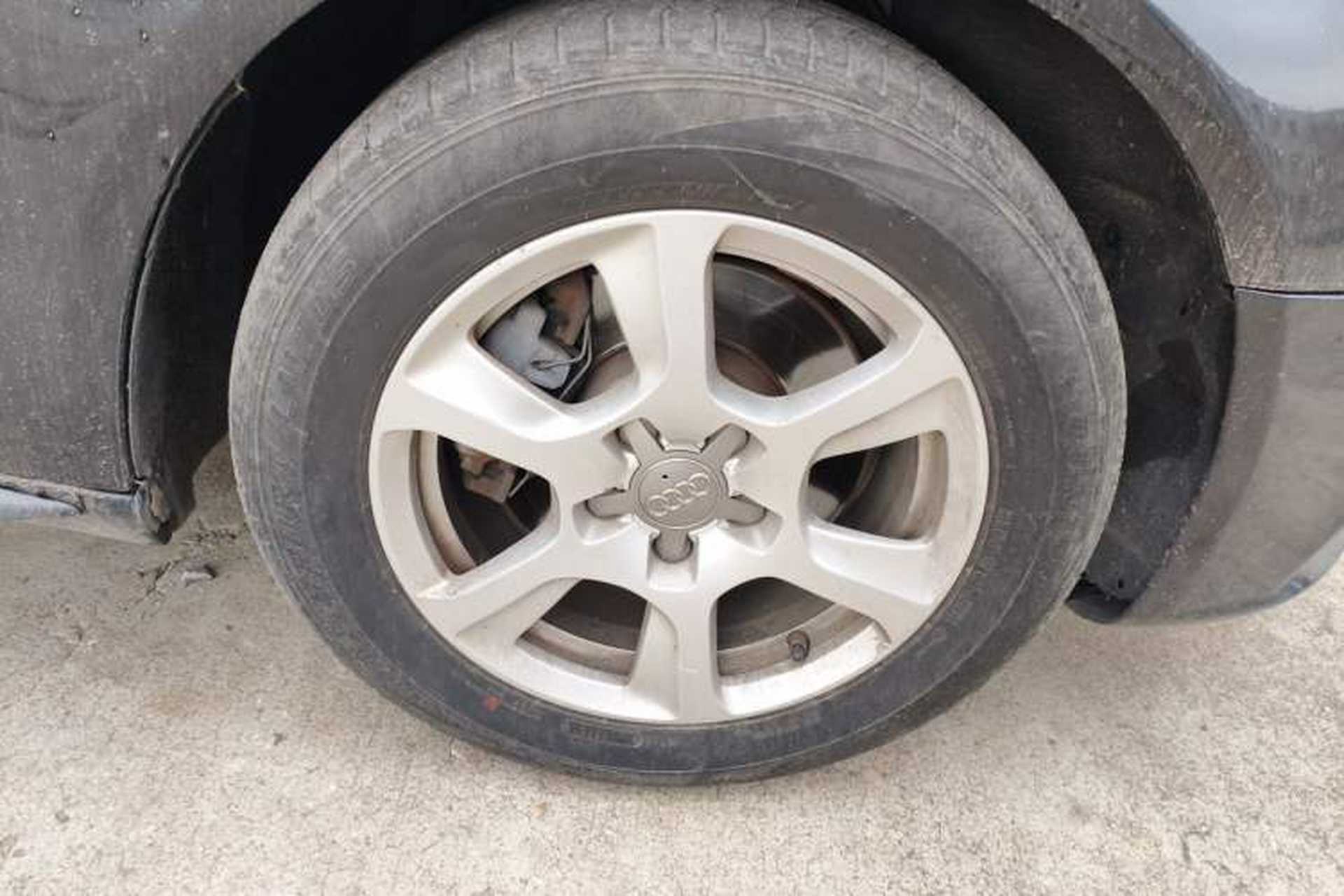 Used Audi A4L 2011 2.0 TFSI Technology Edition Right Front Wheel Hub